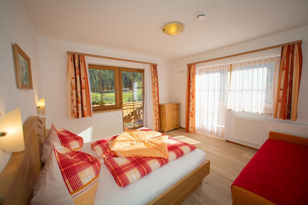 Rojerhof Villa Schladming Room photo